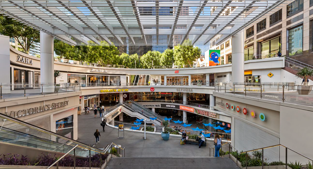 JLL OM - FIGat7th2